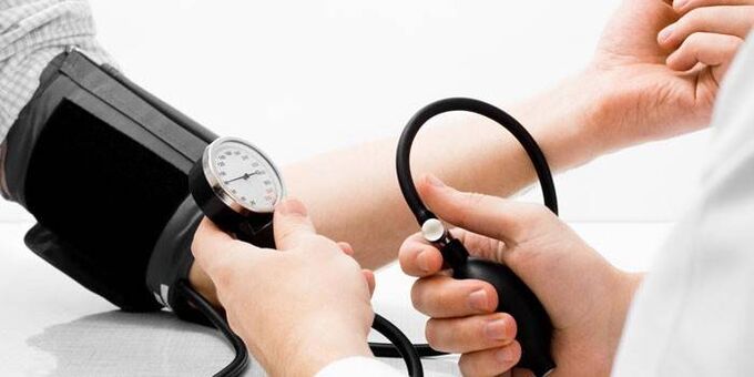 Measuring blood pressure for hypertension